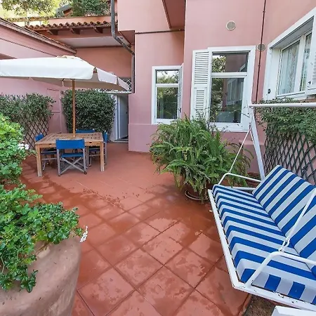 Apartment In Mit Grossem Garten Finale Ligure